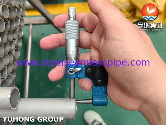 ASME SA213 TP304 S30400 Edelstahl-Nahtlosrohr für Kessel