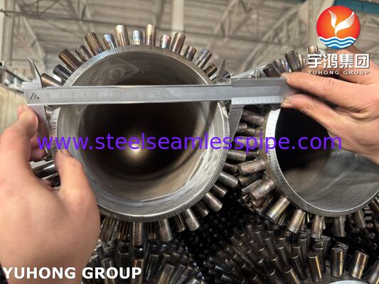 ASTM A335 P22 Rippenrohr mit Kohlenstoffstahl-Bolzen