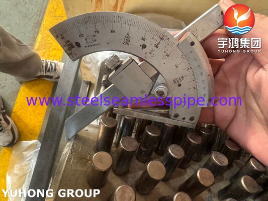 ASTM A335 P22 Rippenrohr mit Kohlenstoffstahl-Bolzen