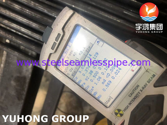 ASME SA213 T5 Nahtlosrohr aus Legierstahl schwarz mit hohem Temperaturwiderstand für den Wärmetauscher des Kessels bemalt