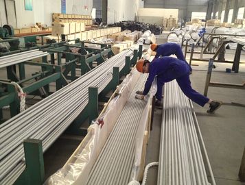 Edelstahl-nahtloses Rohr, ASTM A213 TP310S/310H, 25,4 x 2,11 x 6096mm, in Essig eingelegt, getempert, Holzetuiverpacken.